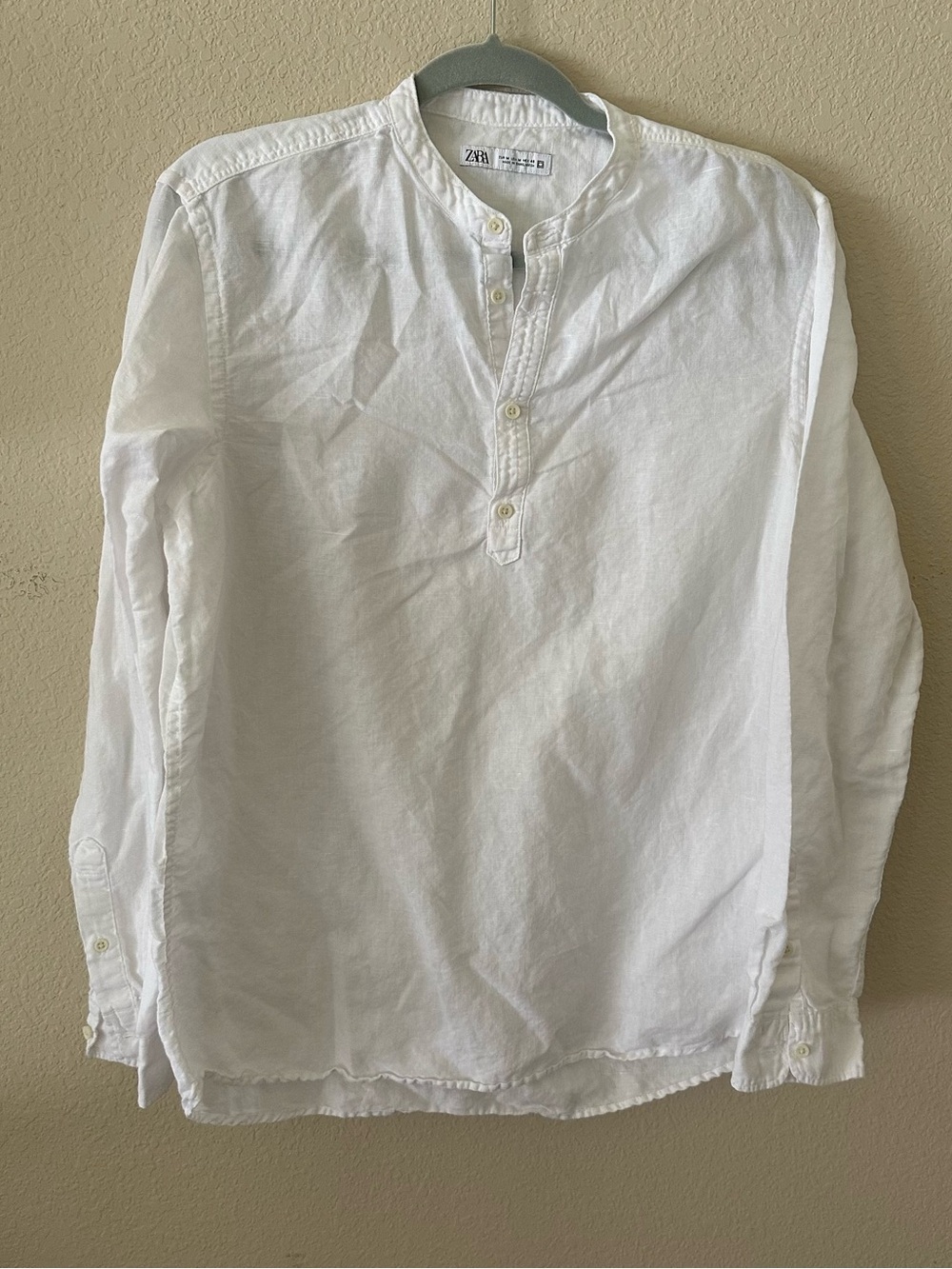 Zara Women’s White Linen/Cotton blend long sleeve shirt size Medium
